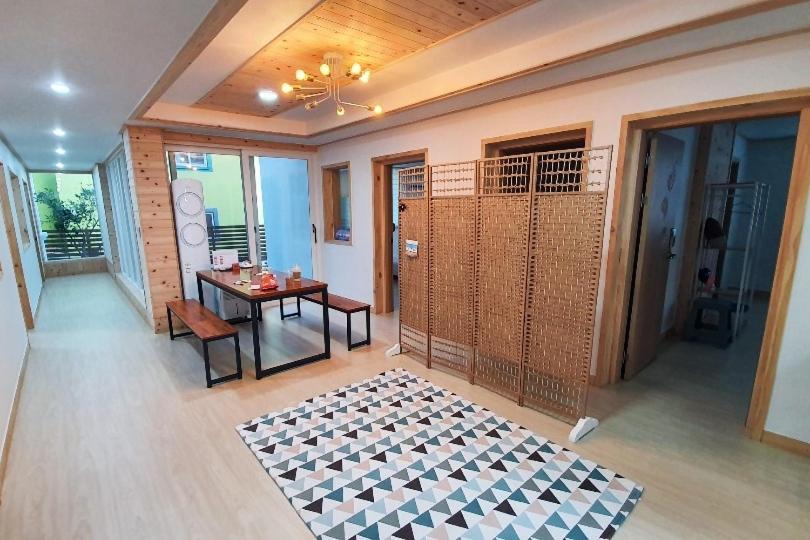 Jeju Guesthouse Togŭnnae Kültér fotó